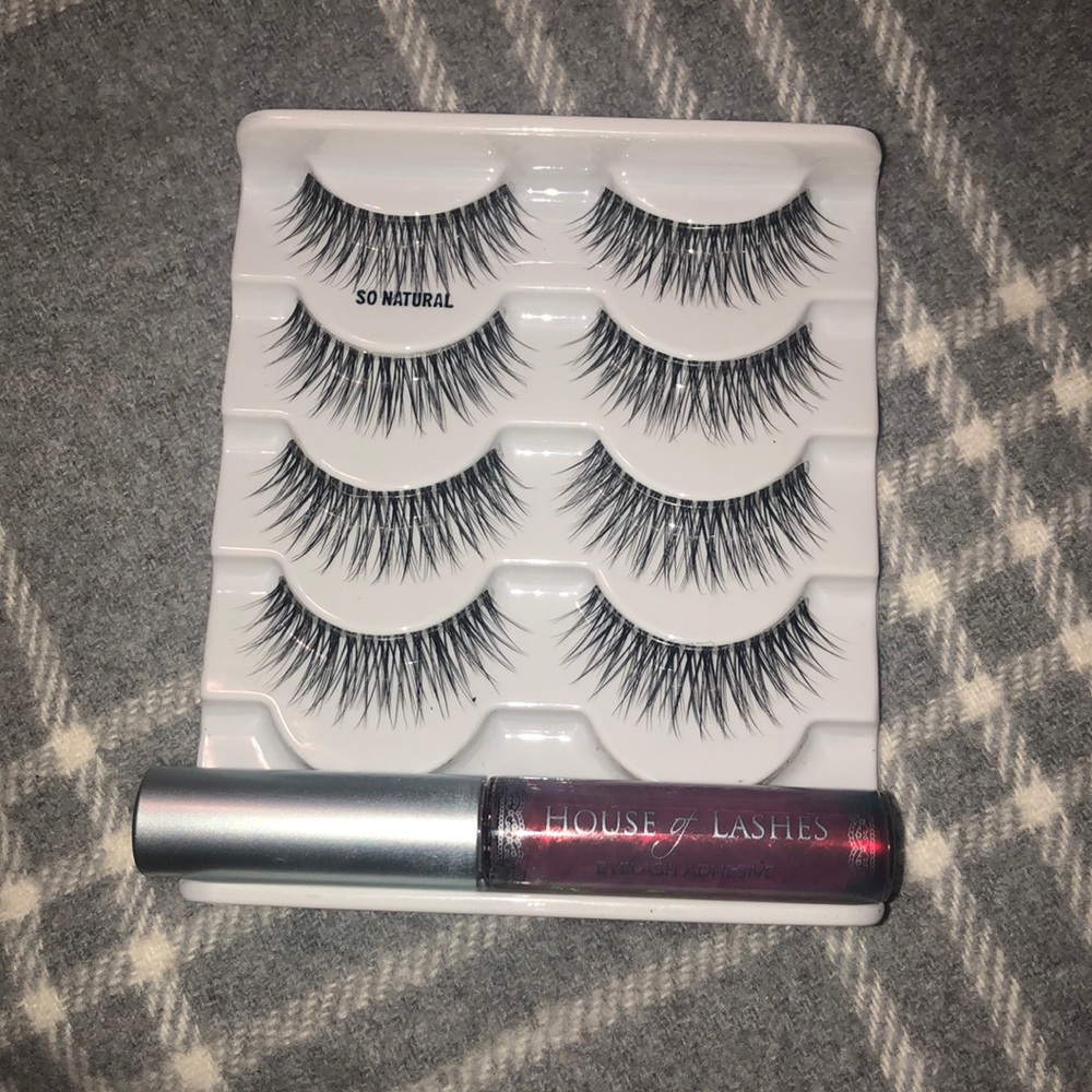 Eyelashes + house of eyelashes black glue
